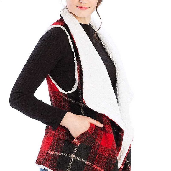 REAGAN Sherpa Plaid Open-Front Vest - Picture 6 of 6